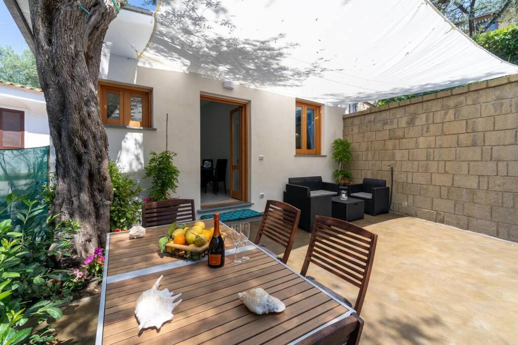 Casa Priora - Romantic House With Pool Villa Sorrento Luaran gambar